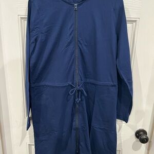 Lands End zipped, hooded cover up! Very soft! In size medium 10/12!